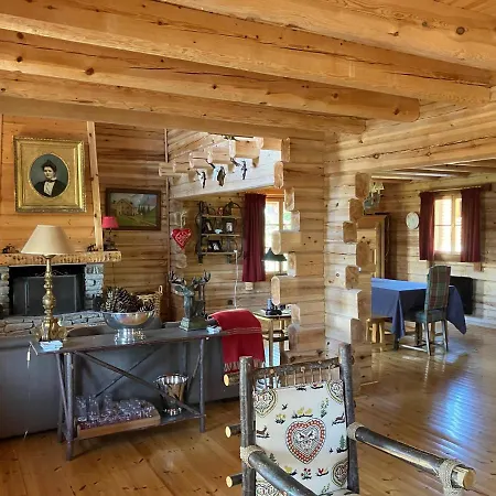Chalet Les Coeurs De Bolquere. *